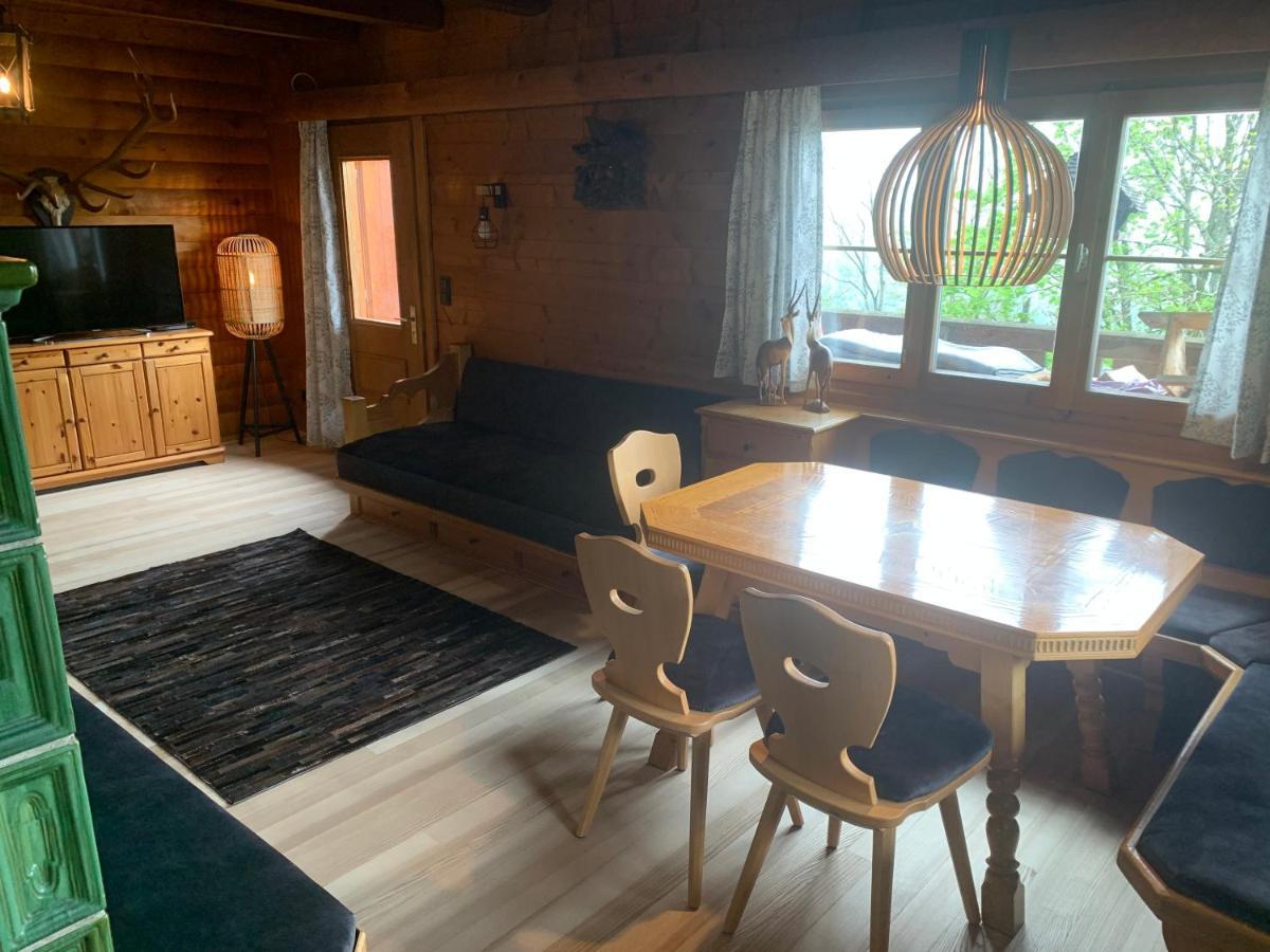 Ferienwohnungen Im Blockhaus Metzler Schwarzenberg im Bregenzerwald Exterior foto